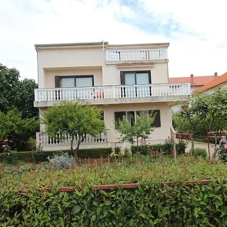 Martina Apartment *